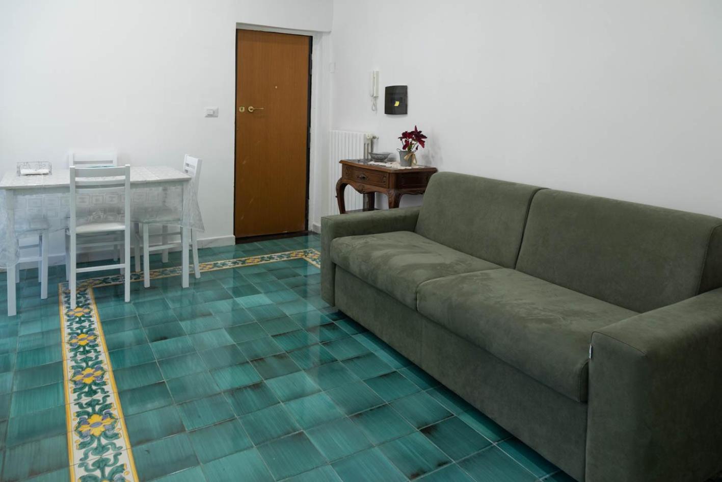 Let It B&B Apartment 萨莱诺 外观 照片